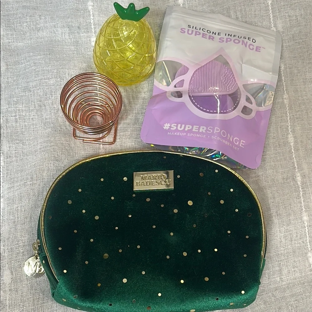 Mario Badescu Green Velvet Bag with Gold Dots Bundled with MakeUp Sponges Travel
